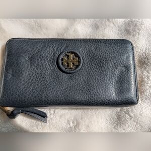 Tory Burch Black Leather Zip Around Wallet Gold Logo Wallet